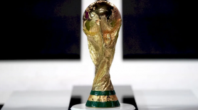 Care a fost singurul fotbalist care a jucat pentru trei echipe naționale diferite la Cupa Mondială